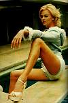charlize003.jpg