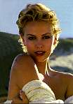 charlize004.jpg